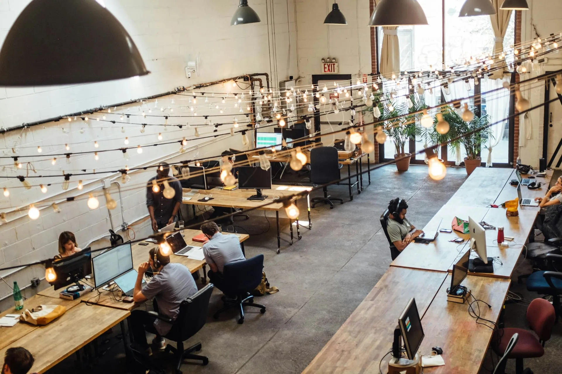 No Bot in the Room: How Maax Listens Without Joining